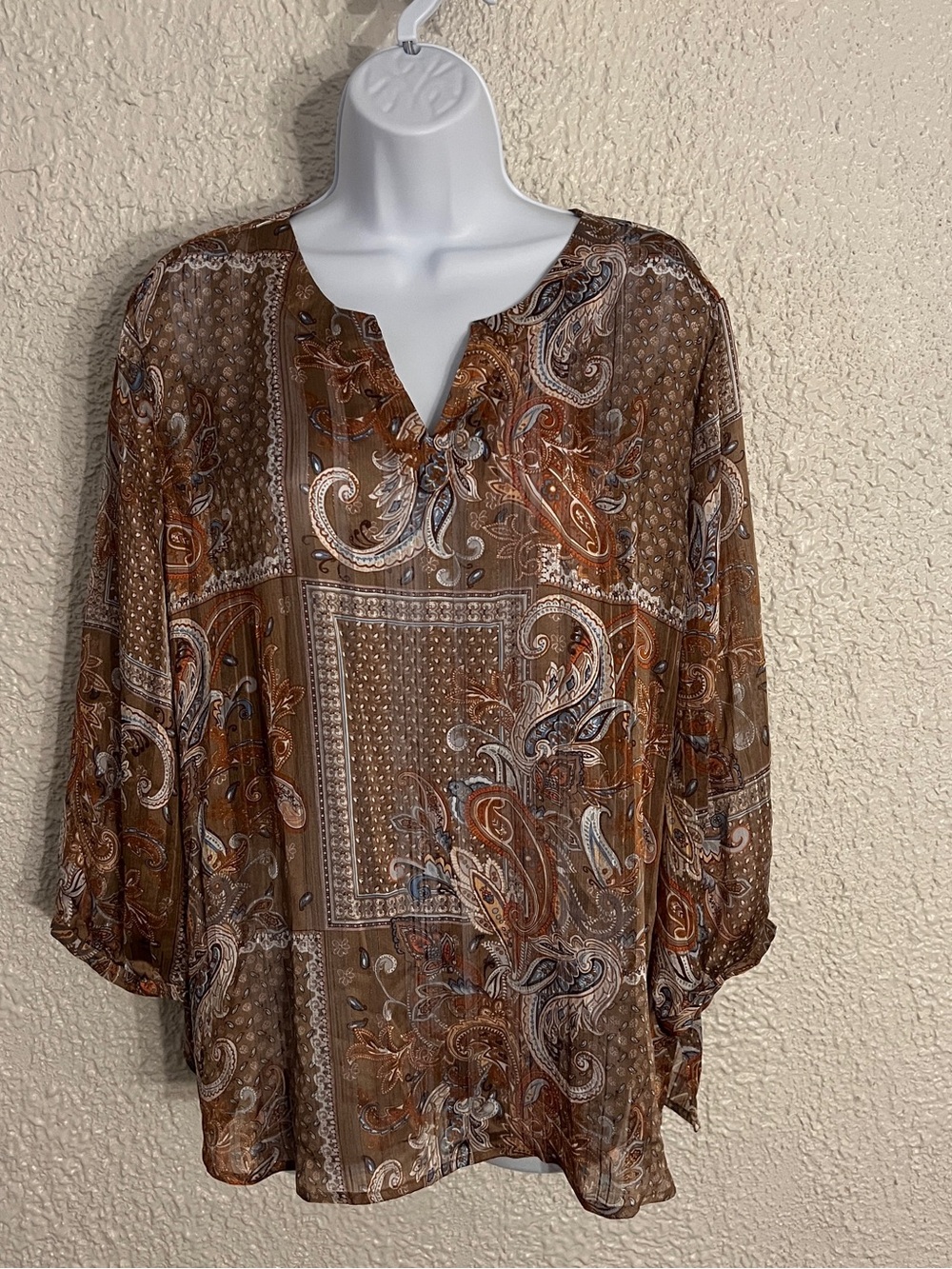 Chico's NWT Brown Paisley Split-Neck Tunic Blouse